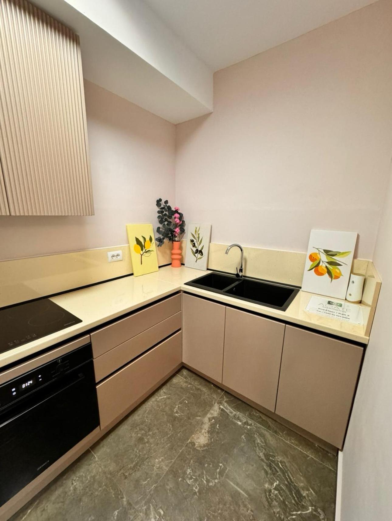 Agate City Center Apartment 地拉那 外观 照片