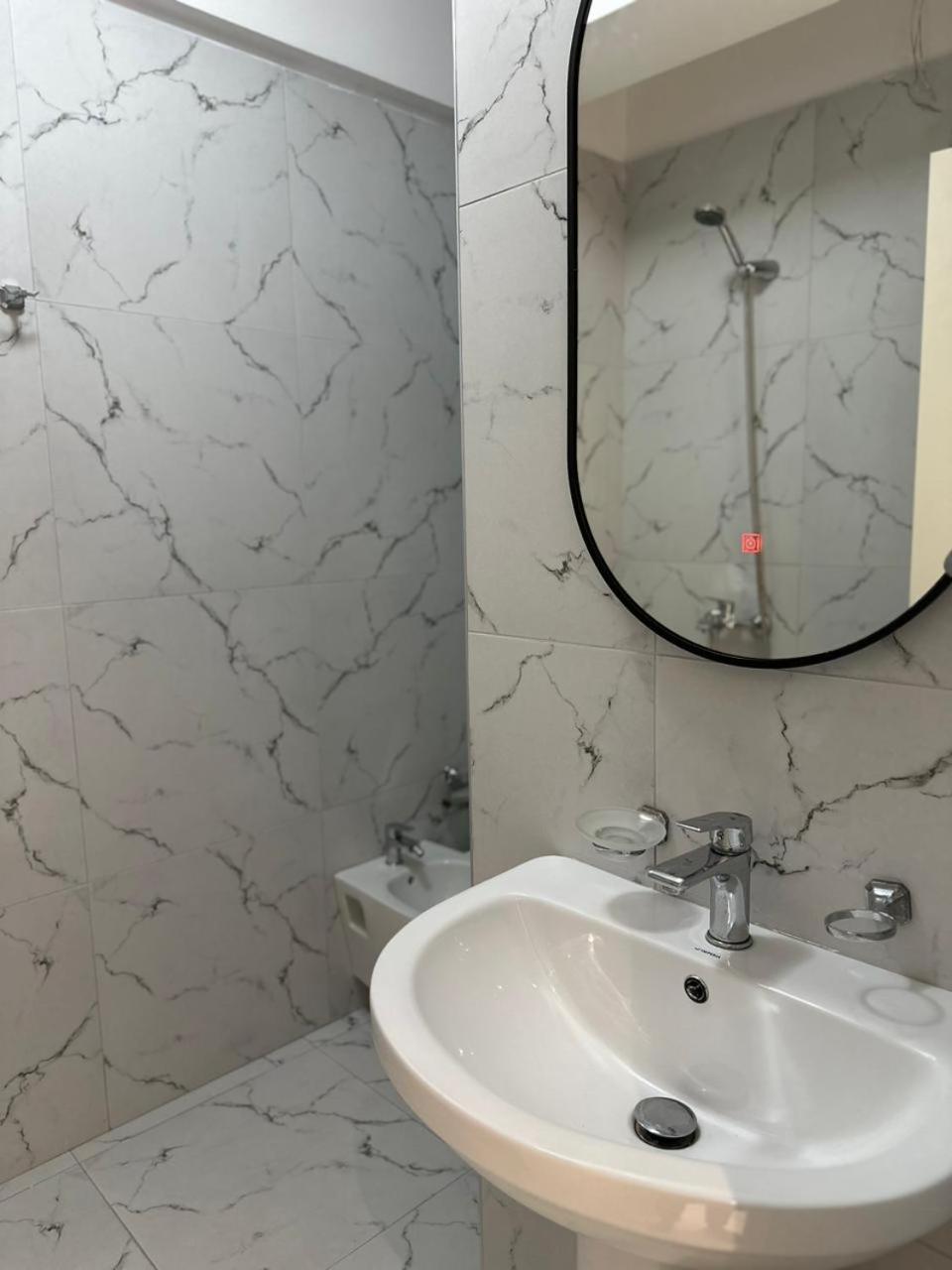 Agate City Center Apartment 地拉那 外观 照片
